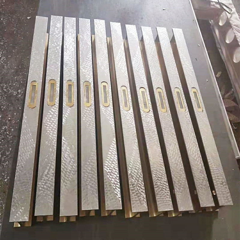 Lestu meira um Parallel Ruler Price