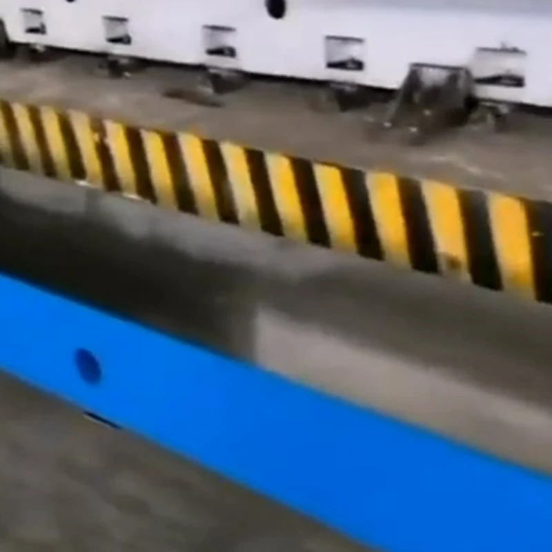 Verið er að senda 12 metra langa steypujárns suðupallinn